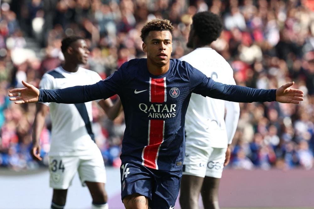 新任主教练 新任主教练