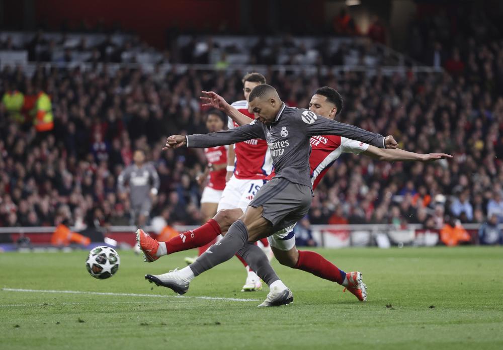 伤缺席时 伤缺席时